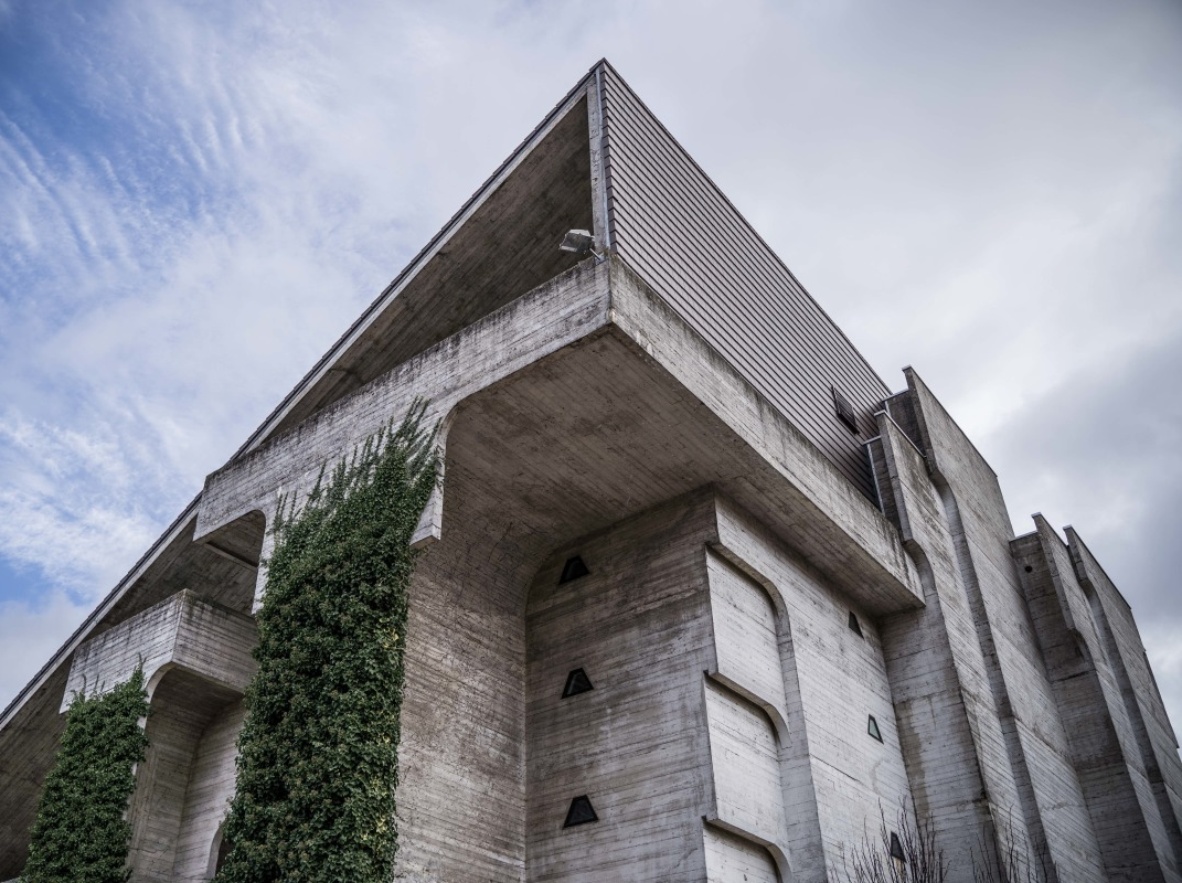 Exterior view of the institute building in Louvain-la-Neuve