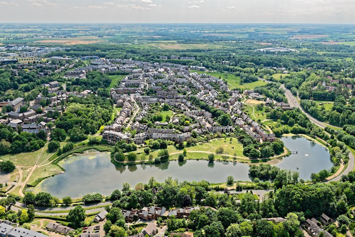 Aerial view of the lake in Louvain-la-Neuve